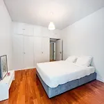 Apartmán Spacious, Luxurious, And Charming In Premium Location With Parking *