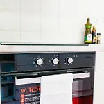 Apartmán Spacious, Luxurious, And Charming In Premium Location With Parking *