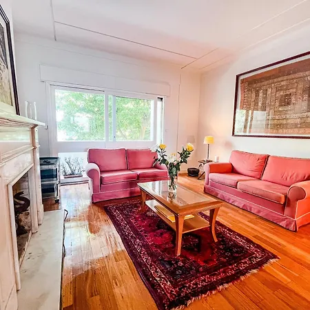 Apartment Spacious, Luxurious, And Charming In Premium Location With Parking
