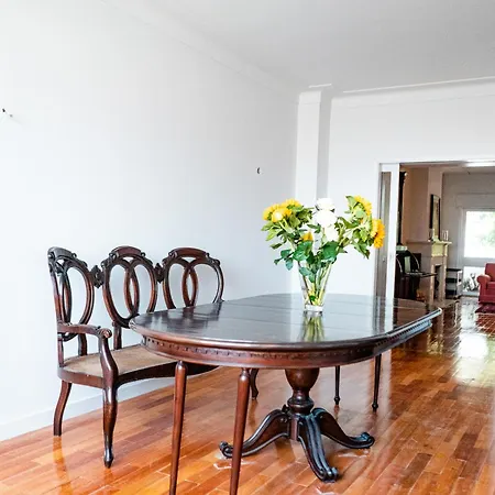 Spacious, Luxurious, And Charming In Premium Location With Parking