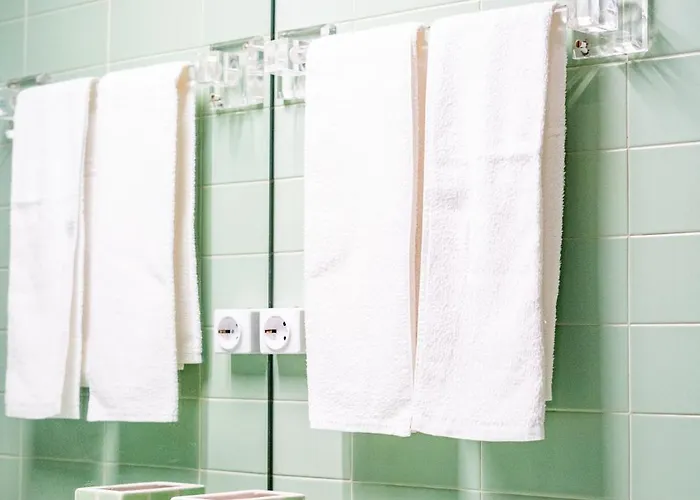 Spacious, Luxurious, And Charming In Premium Location With Parking Apartmán