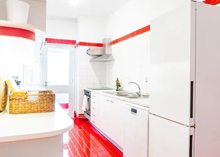 Spacious, Luxurious, And Charming In Premium Location With Parking * بورتو