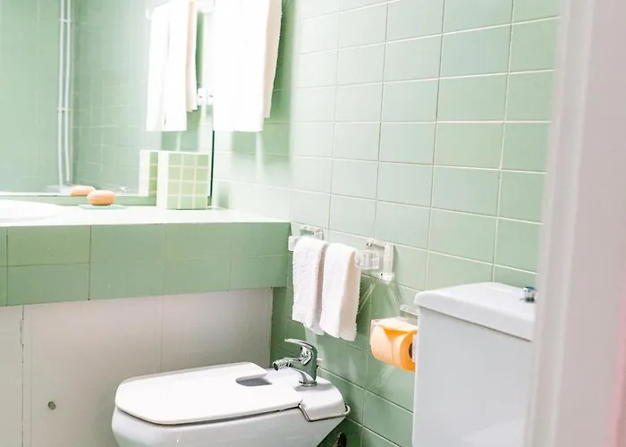 Spacious, Luxurious, And Charming In Premium Location With Parking Apartmán Porto