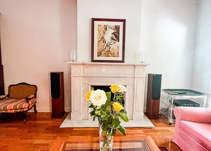 Spacious, Luxurious, And Charming In Premium Location With Parking